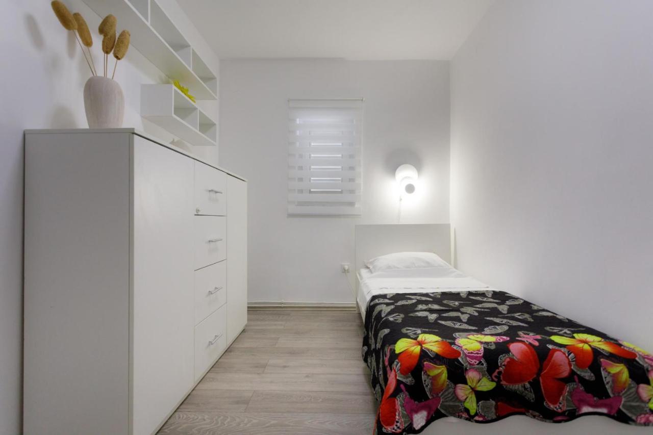 Apartman Laura Krk Town Exteriér fotografie