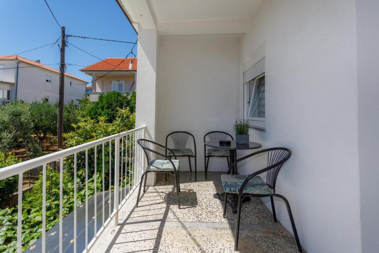 Apartman Laura Krk Town Exteriér fotografie